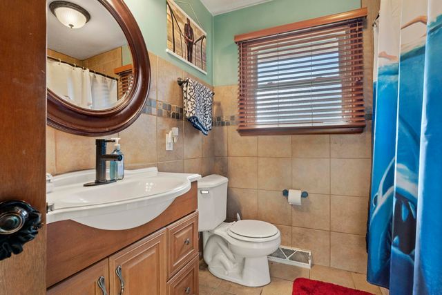 411 Softwood Drive, Hobart, IN 46342