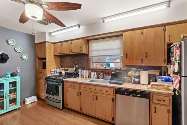 411 Softwood Drive, Hobart, IN 46342