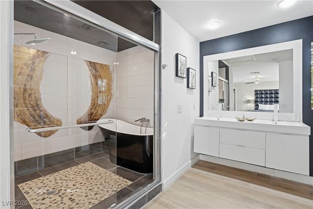 2650 Belcastro Street, Las Vegas, NV 89117