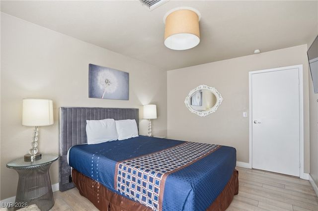 2650 Belcastro Street, Las Vegas, NV 89117