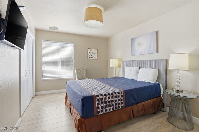 2650 Belcastro Street, Las Vegas, NV 89117