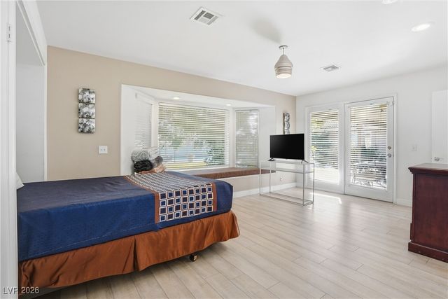 2650 Belcastro Street, Las Vegas, NV 89117