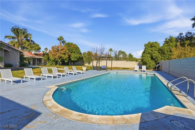 2650 Belcastro Street, Las Vegas, NV 89117