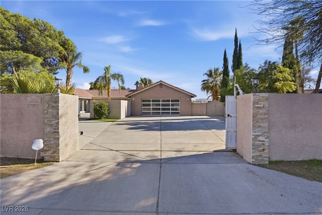 2650 Belcastro Street, Las Vegas, NV 89117