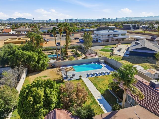 2650 Belcastro Street, Las Vegas, NV 89117