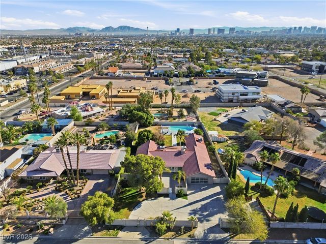 2650 Belcastro Street, Las Vegas, NV 89117