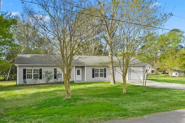 4650 Holly St., Loris, SC 29569