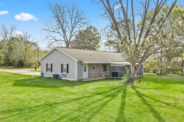 4650 Holly St., Loris, SC 29569