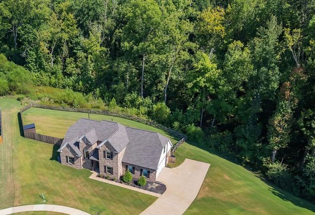 433 S CHINKAPIN DR, Atoka, TN 38004