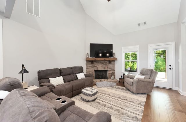 433 S CHINKAPIN DR, Atoka, TN 38004