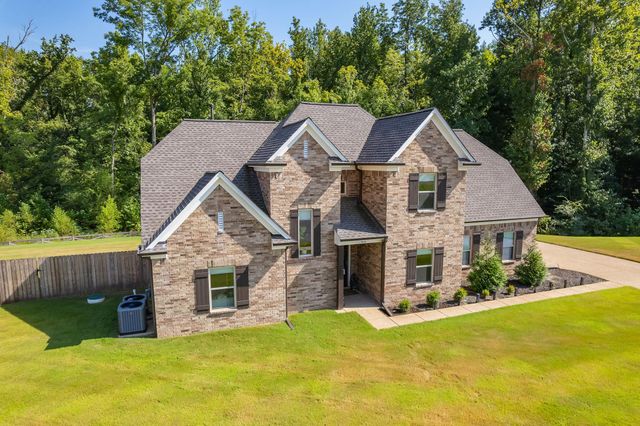 433 S CHINKAPIN DR, Atoka, TN 38004