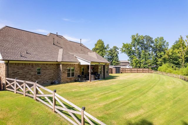 433 S CHINKAPIN DR, Atoka, TN 38004