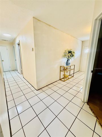 2416 WISHING WELL CIRCLE, Tampa, FL 33619