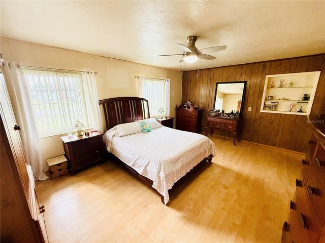 2416 WISHING WELL CIRCLE, Tampa, FL 33619