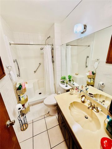 2416 WISHING WELL CIRCLE, Tampa, FL 33619