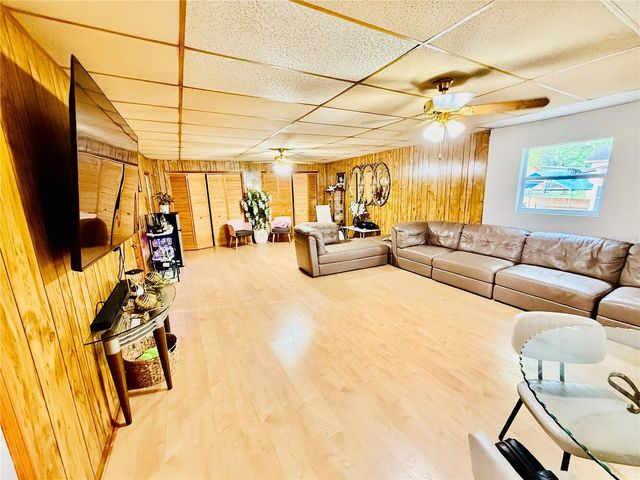 2416 WISHING WELL CIRCLE, Tampa, FL 33619