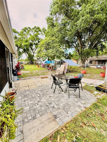 2416 WISHING WELL CIRCLE, Tampa, FL 33619