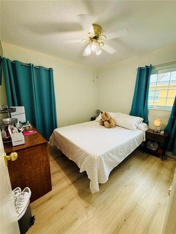 2416 WISHING WELL CIRCLE, Tampa, FL 33619