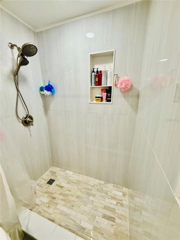 2416 WISHING WELL CIRCLE, Tampa, FL 33619