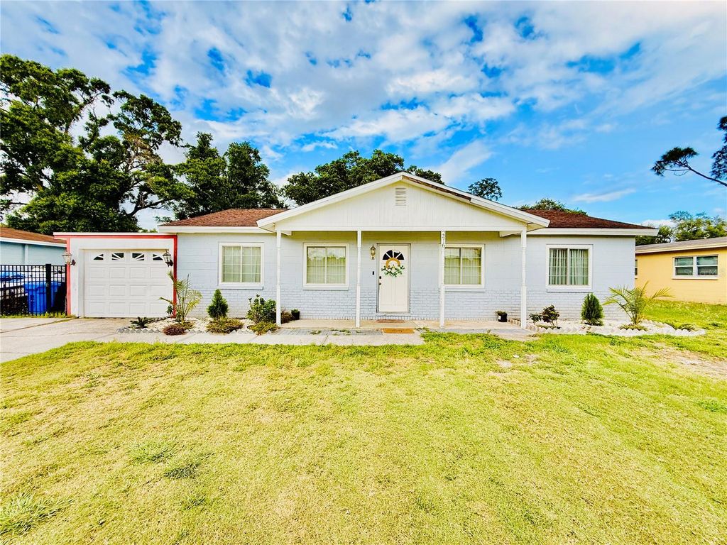 2416 WISHING WELL CIRCLE, Tampa, FL 33619