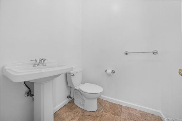 49 Kingsland Avenue, Shirley, NY 11967