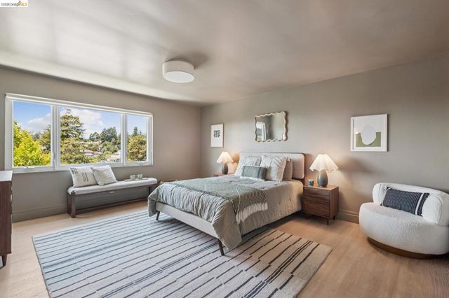 515 Vincente Ave, Berkeley, CA 94707