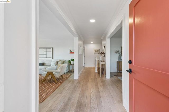 515 Vincente Ave, Berkeley, CA 94707