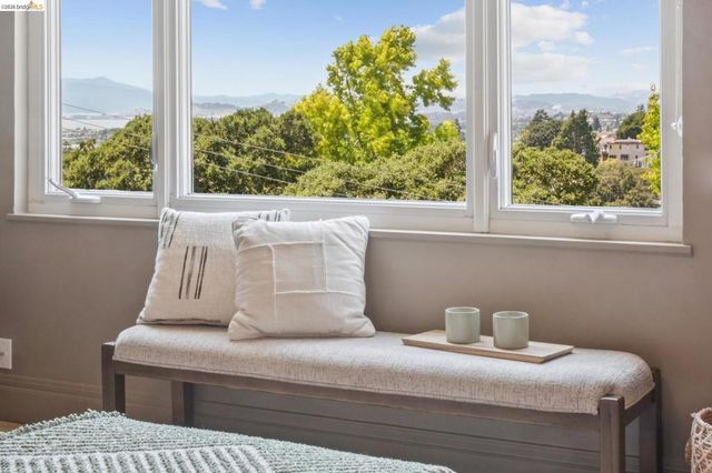 515 Vincente Ave, Berkeley, CA 94707