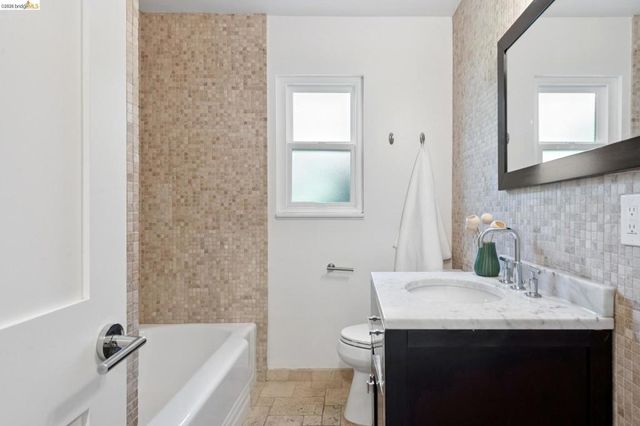 515 Vincente Ave, Berkeley, CA 94707