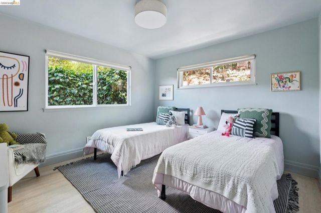 515 Vincente Ave, Berkeley, CA 94707