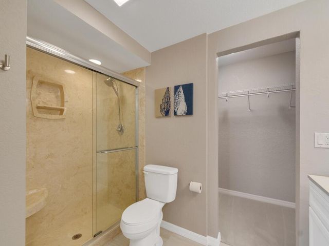 3206 S Lakeview Circle 1105, Fort Pierce, FL 34949