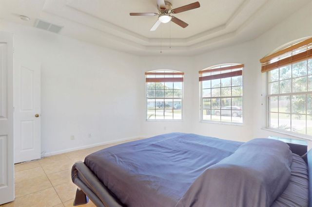 926 SW Nichols Terrace, Port St Lucie, FL 34953