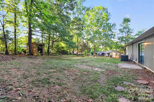 6300 Dwightware Boulevard, Charlotte, NC 28227