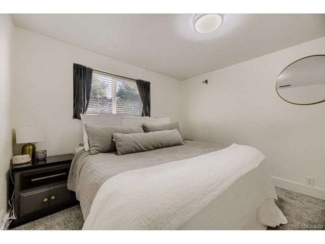 7056 W Rowland Ave, Littleton, CO 80128