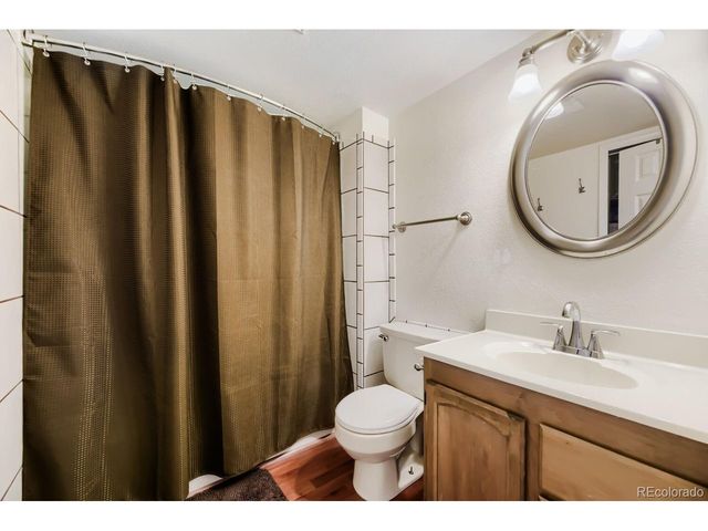 7056 W Rowland Ave, Littleton, CO 80128