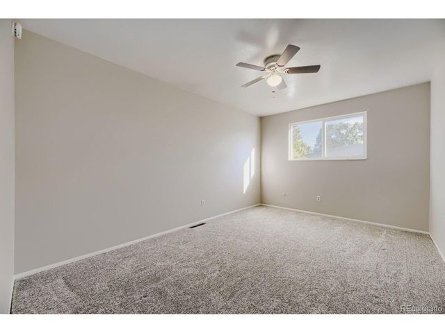 7056 W Rowland Ave, Littleton, CO 80128