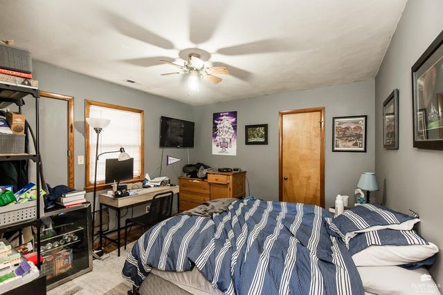 1415 Hartford Road, Manhattan, KS 66502