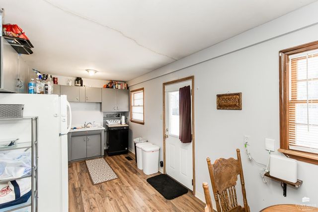 1415 Hartford Road, Manhattan, KS 66502