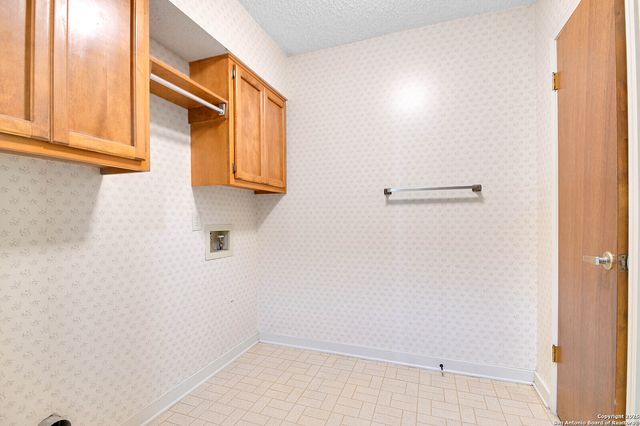 16923 Hidden Timber Wood, San Antonio, TX 78248