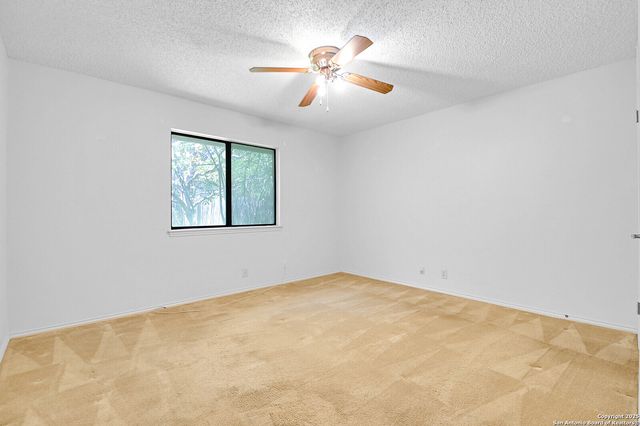 16923 Hidden Timber Wood, San Antonio, TX 78248
