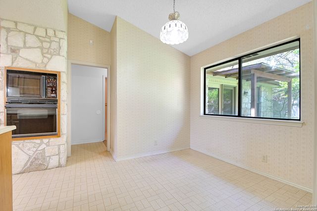16923 Hidden Timber Wood, San Antonio, TX 78248