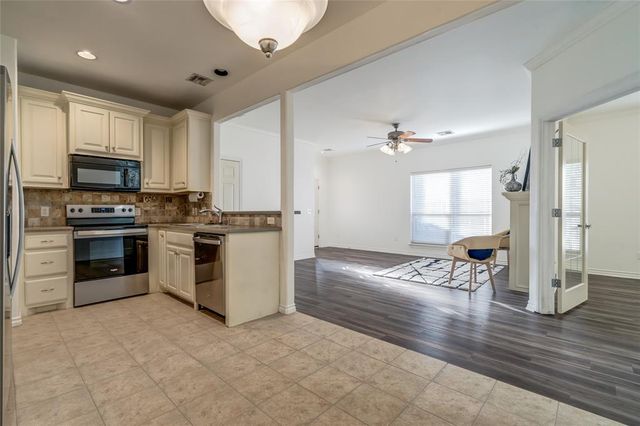 13818 Oxford Drive, Edmond, OK 73013