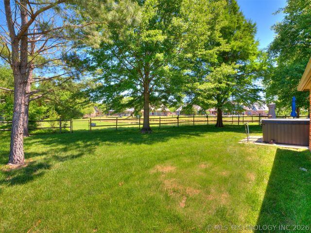 10407 N 143rd East Court, Owasso, OK 74055