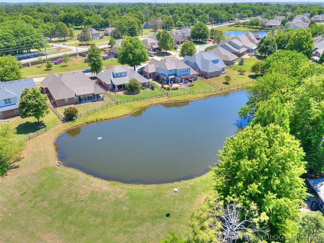 10407 N 143rd East Court, Owasso, OK 74055