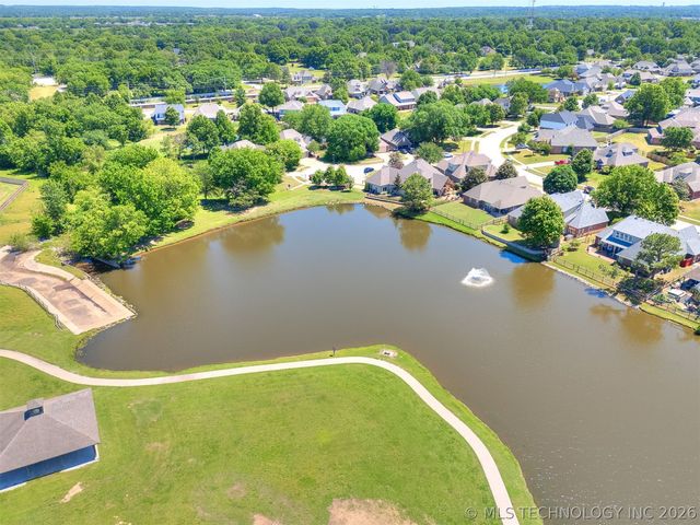 10407 N 143rd East Court, Owasso, OK 74055