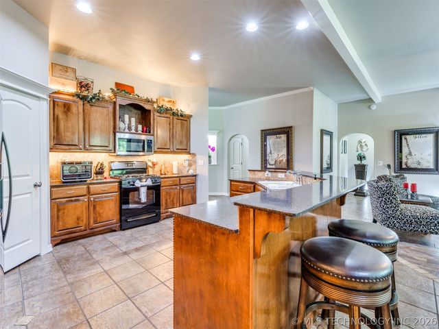 10407 N 143rd East Court, Owasso, OK 74055