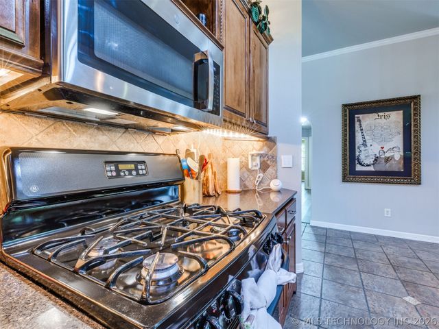10407 N 143rd East Court, Owasso, OK 74055