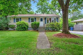 52 Kay Street, Cumberland, RI 02864