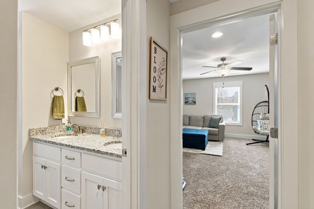 1206 Piper Glen Rd, Smyrna, TN 37167