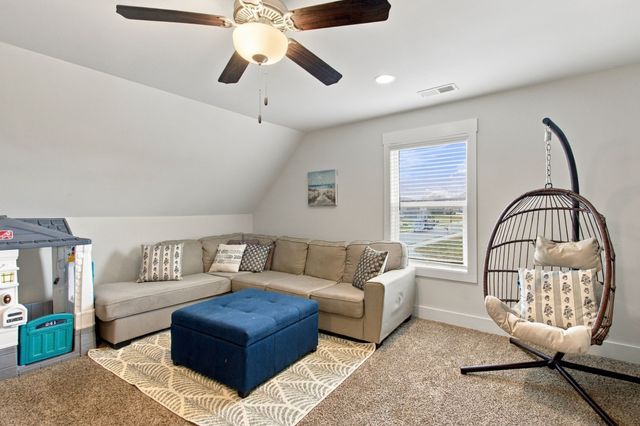 1206 Piper Glen Rd, Smyrna, TN 37167